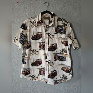 Clearwater Outfitters Button Down Shirt, Men's Medium White Vintage Cars Beach